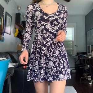 Long sleeve dress